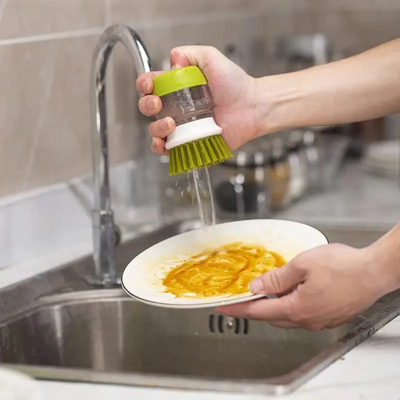 CleanPalm – Spazzola per piatti con dispenser
